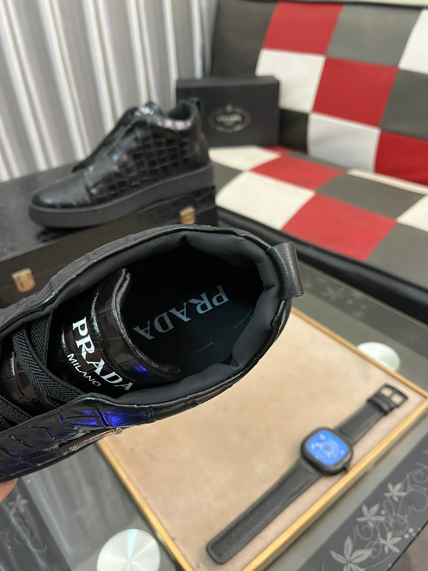 Men's shoes 💰580⌚️⌚️【PRADA】Prada - High-end quality casual sports shoes - Upper: calfskin shoe body with brand metal fasteners, - Inner lining: breathable leather lining - Outsole: ultra-light TPU foam·rubber; molded outsole -Super high quality control·Fine workmanship: highlighted (high-end·luxury·grade) -Size: 38-443️⃣Colors available